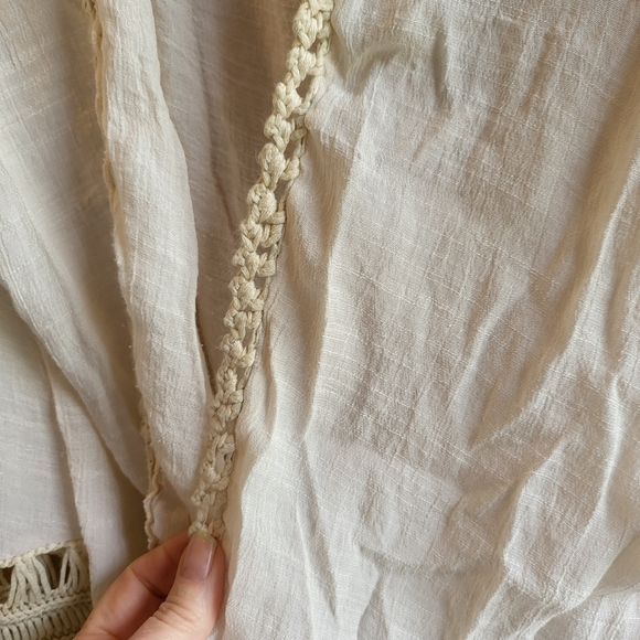 Rebellion Ivory Kimono with Fringe & Detailing - Picture 8 of 13